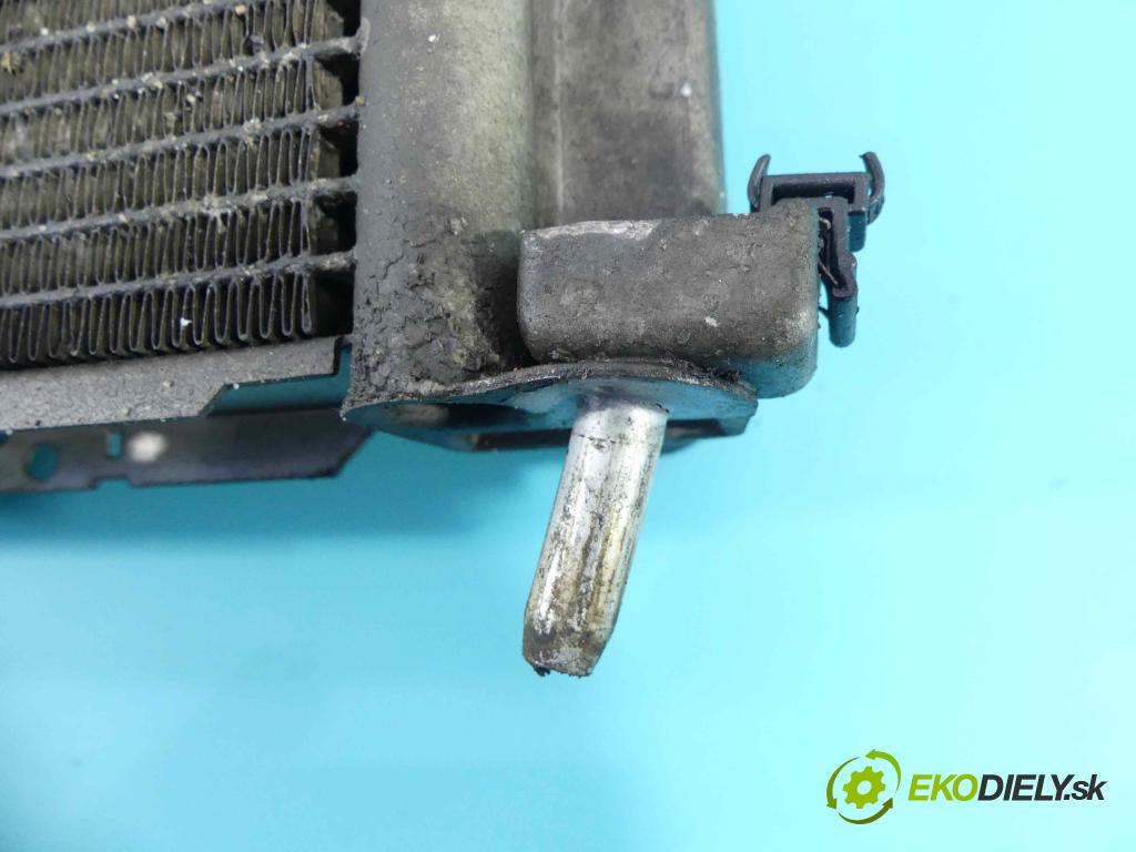 Renault Clio III 2005-2012 1,2.0 16V 75 HP manual 55 kW 1149 cm3 5- chladič voda: 176010-00070 (Chladiče vody)