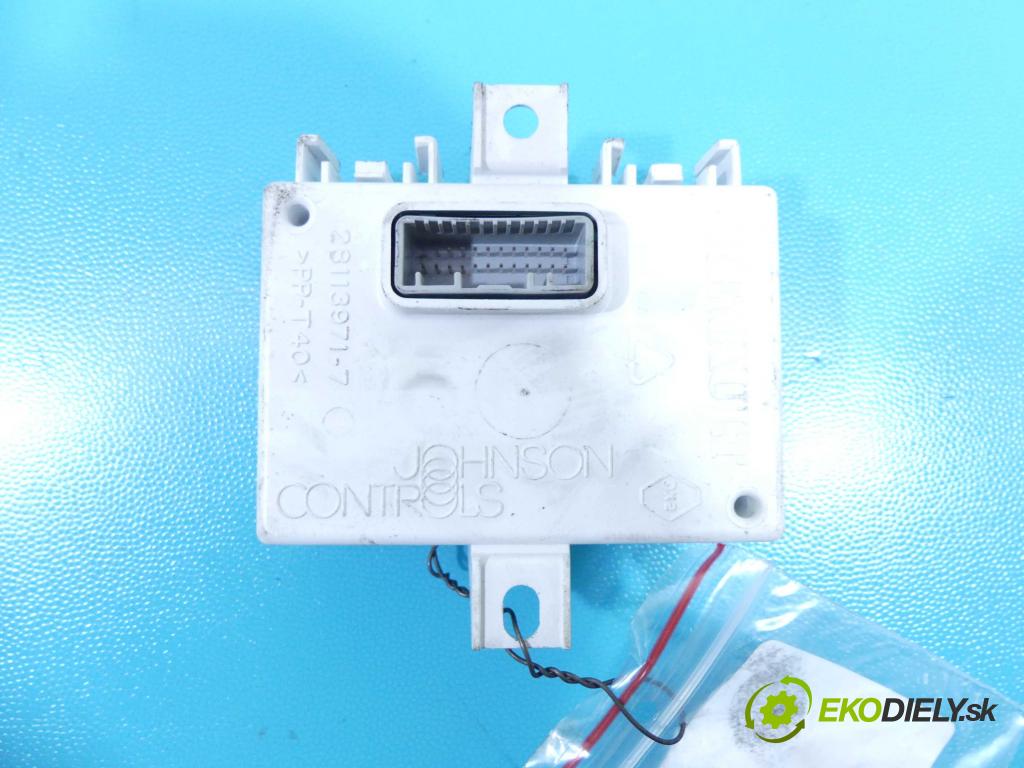 Renault Clio III 2005-2012 1,2.0 16V 75 HP manual 55 kW 1149 cm3 5- modul riadiaca jednotka 280386404R (Ostatné)