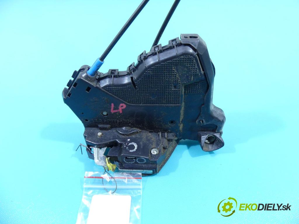 Toyota Auris II 2012-2018 1.6 16V 132 hp manual 97 kW 1598 cm3 5- zámek přední levý