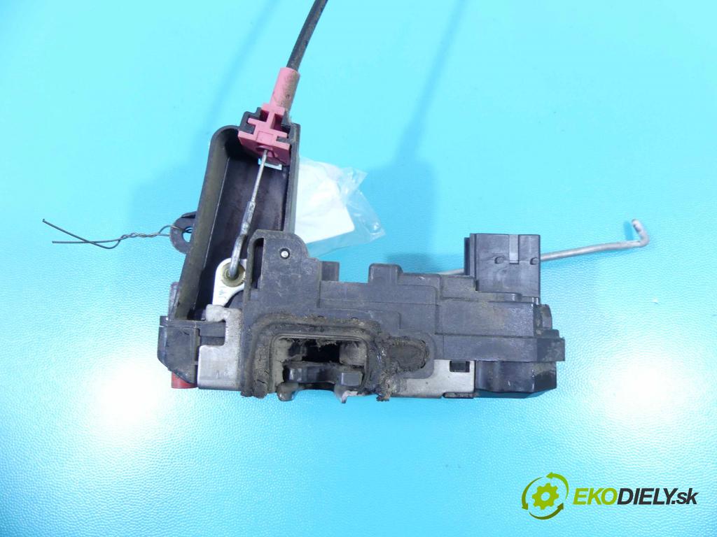 Opel Zafira B 2005-2014 1.9 cdti 120 hp manual 88 kW 1910 cm3 5- zámek zadní pravý 13210739