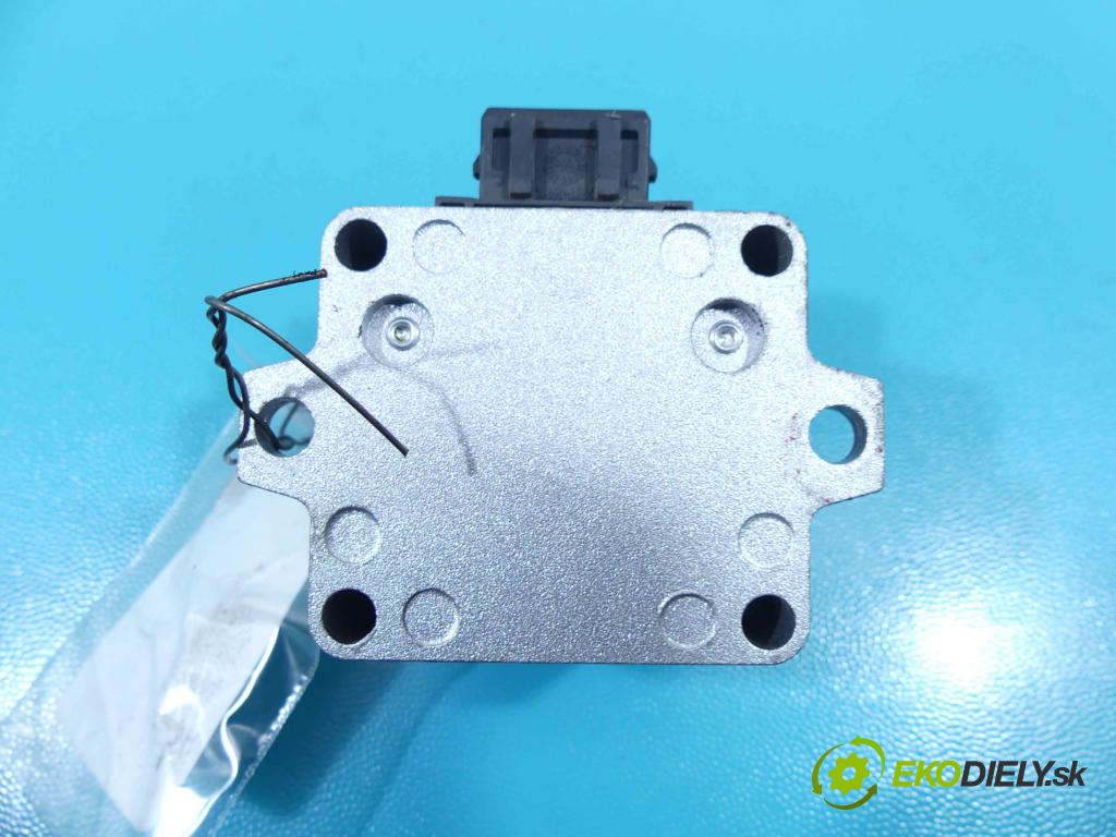 Vw Golf III 1991-1998 1.8 75 HP manual 55 kW 1781 cm3 3- cievka zapaľovacia  (Zapaľovacie cievky, moduly)