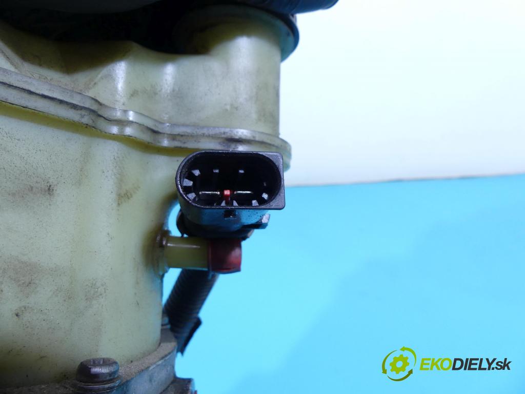 Nissan Almera N16 2000-2006 1.5 dci 82 HP manual 60 kW 1461 cm3 5- čerpadlo posilovač 183169610D (Servočerpadlá, pumpy riadenia)