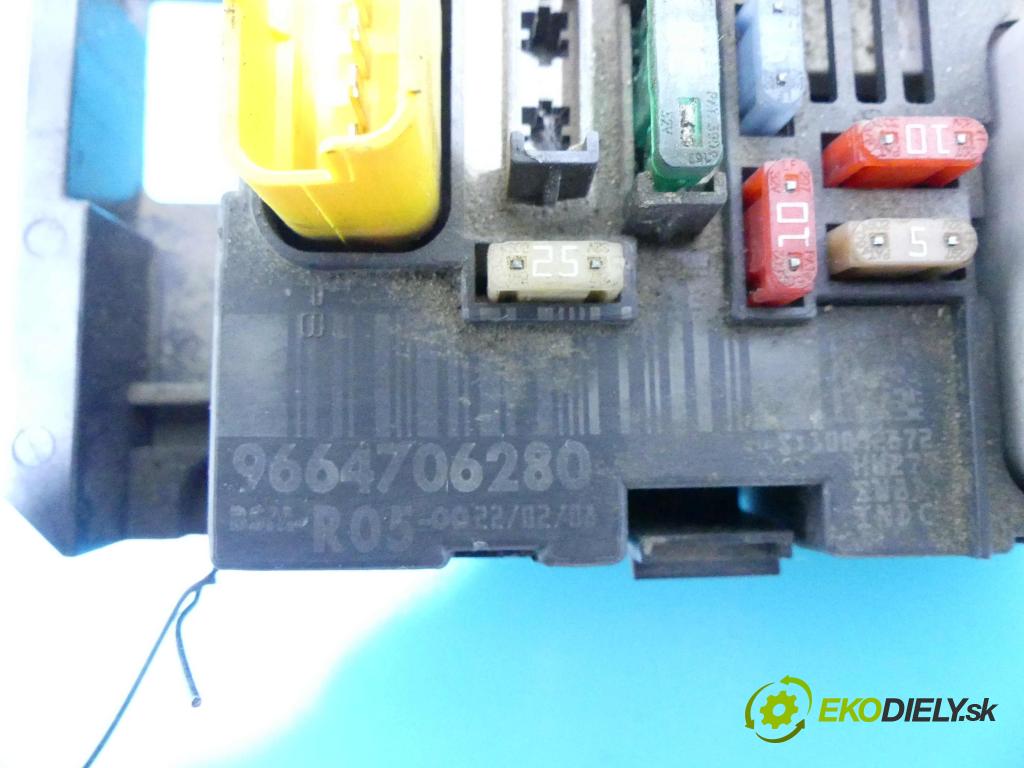 Peugeot 308 I 2007-2013 1.6 hdi 90 HP manual 66,2 kW 1560 cm3 5- modul riadiaca jednotka 9664706280 (Ostatné)