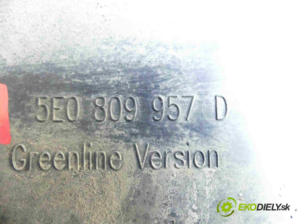 Skoda Octavia III 2013- 1.4 tsi 140 hp manual 103 kW 1395 cm3 5- blatník: přední levé 5E0809957D