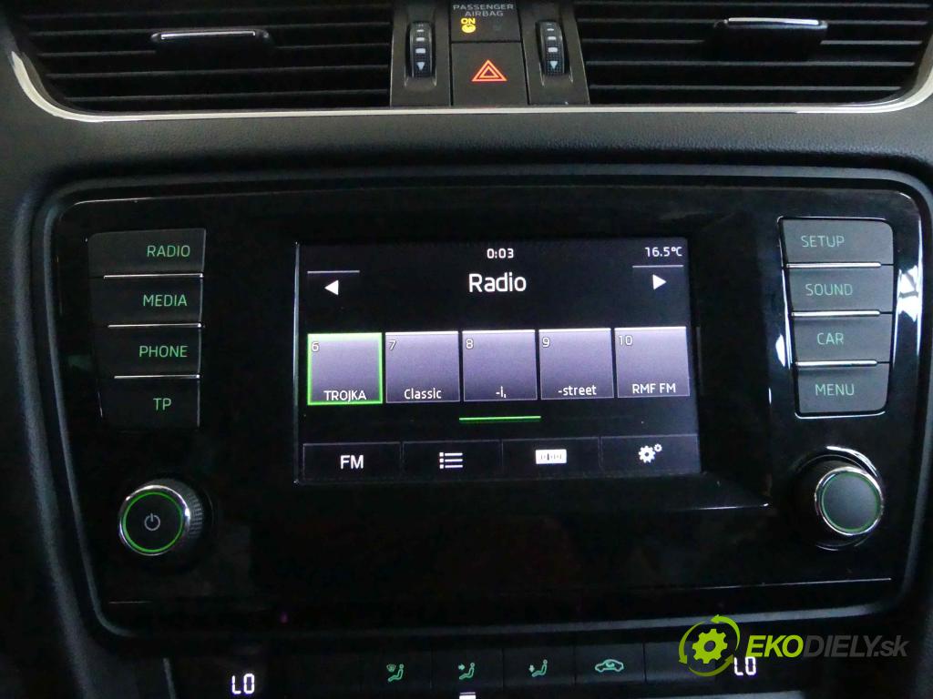 Skoda Octavia III 2013- 1.4 tsi 140 HP manual 103 kW 1395 cm3 5- Radio originál 5E0919605