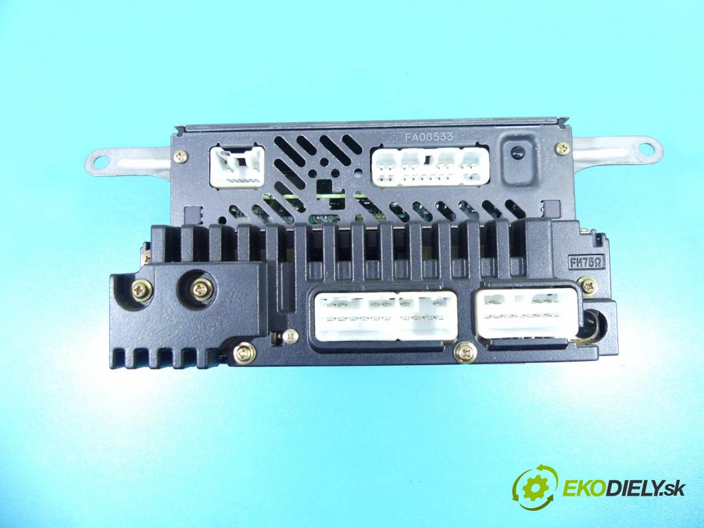 Toyota Avensis Verso 2001-2009 2.0 D4D 116 HP manual 85 kW 1995 cm3 5- Radio originál 86120-44080