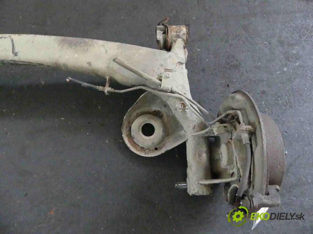 Toyota Avensis Verso 2001-2009 2.0 D4D 116 hp manual 85 kW 1995 cm3 5- zadní výztuha  (Výztuhy zadní)