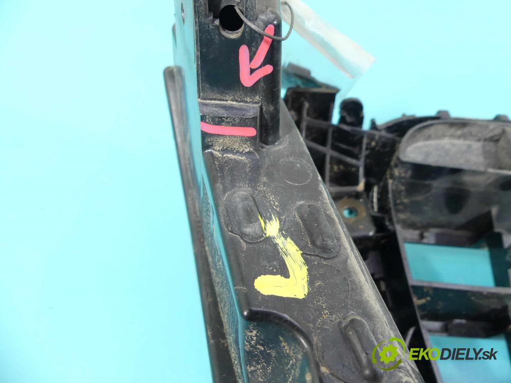 Audi A5 8T 2007-2016 3.0 V6 TDI 239KM automatic 176 kW 2967 cm3 5- mřížka 8T0853651E