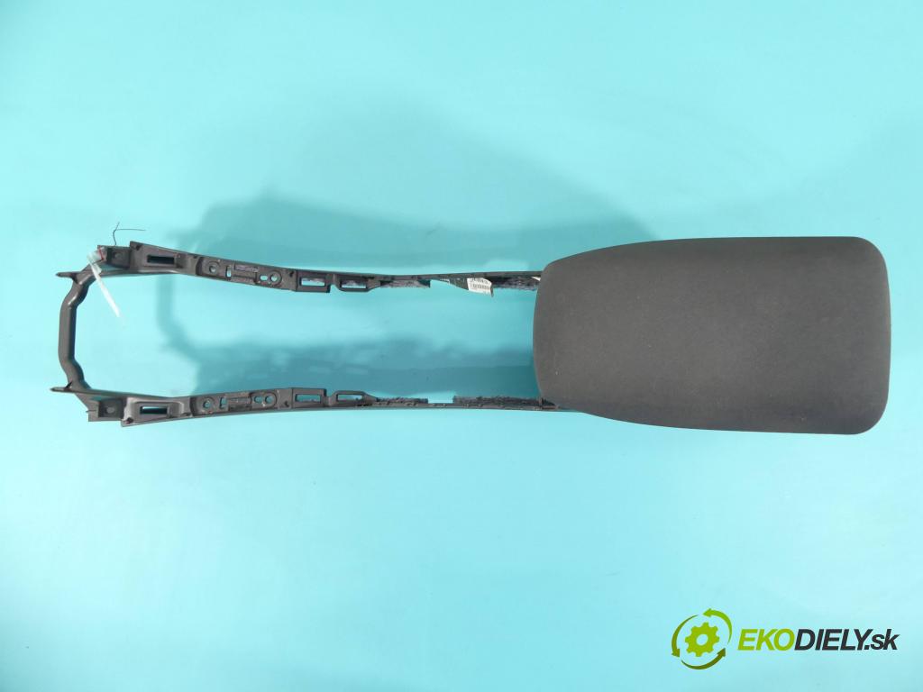 Toyota Auris II 2012-2018 1.6 16V 132  HP manual 97 kW 1598 cm3 5- operadlo 58910-02160 (Lakťové opierky)