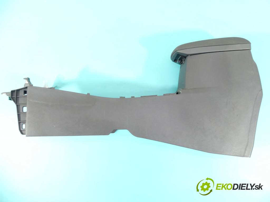 Toyota Auris II 2012-2018 1.6 16V 132  HP manual 97 kW 1598 cm3 5- operadlo 58910-02160 (Lakťové opierky)