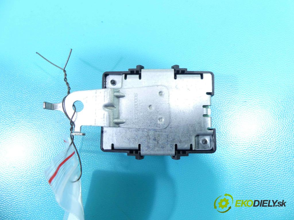 Toyota Auris II 2012-2018 1.6 16V 132 HP manual 97 kW 1598 cm3 5- modul riadiaca jednotka E210R-0311005 (Ostatné)