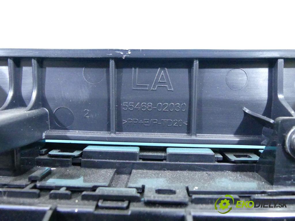 Toyota Auris II 2012-2018 1.6 16V 132  HP manual 97 kW 1598 cm3 5- panel kúrenia 55468-02030