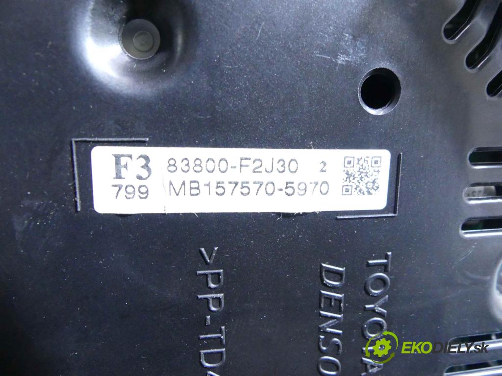Toyota Auris II 2012-2018 1.6 16V 132  HP manual 97 kW 1598 cm3 5- prístrojovka/ budíky 83800-F2J30 (Prístrojové dosky, displeje)