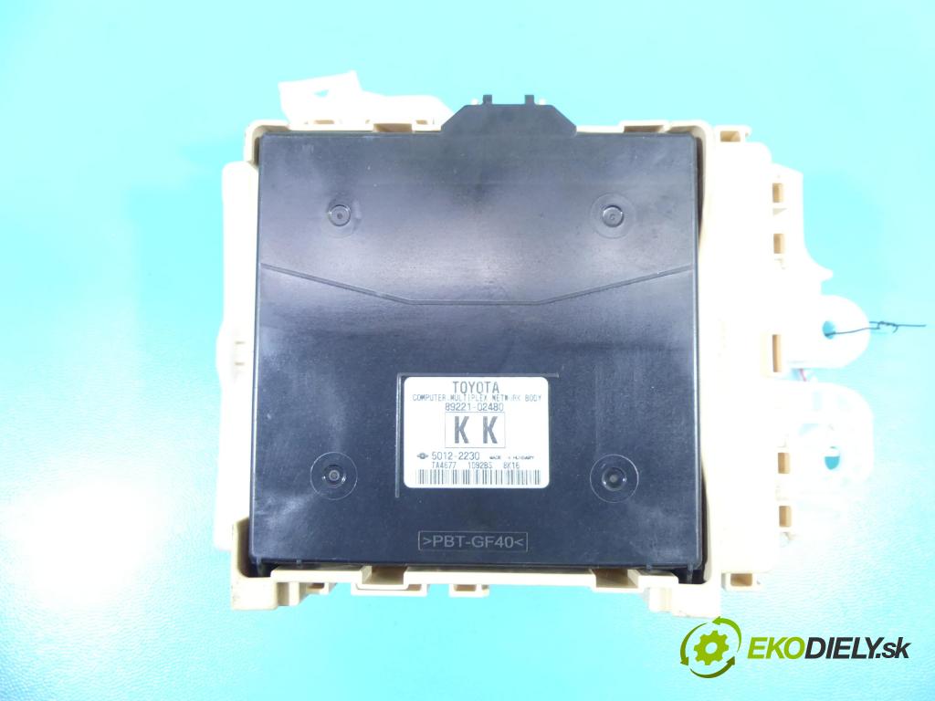 Toyota Auris II 2012-2018 1.6 16V 132  HP manual 97 kW 1598 cm3 5- modul riadiaca jednotka 89221-02480 (Ostatné)