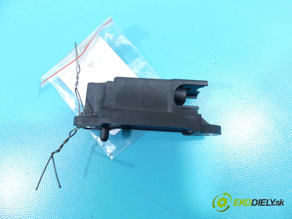 Vw Passat B5 1995-2005 1.9 tdi 90 HP manual 66 kW 1896 cm3 5- snímač šokovat: 5WK41910 (Snímače nárazu)