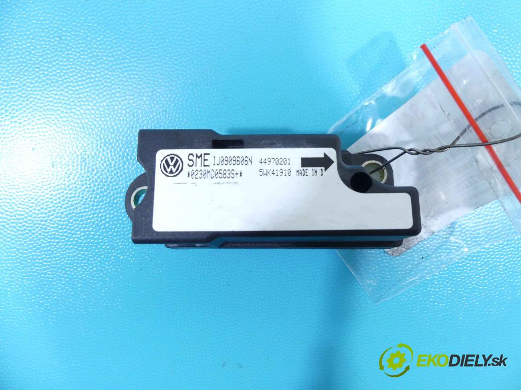 Vw Passat B5 1995-2005 1.9 tdi 90 HP manual 66 kW 1896 cm3 5- snímač šokovat: 5WK41910 (Snímače nárazu)