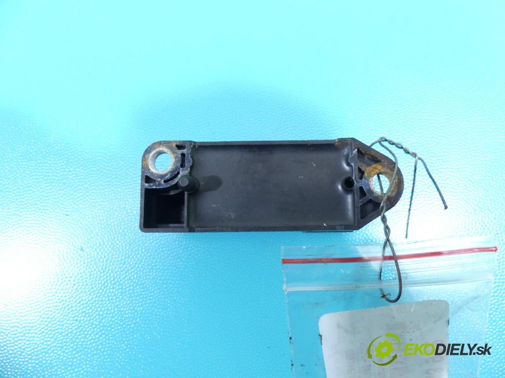 Vw Passat B5 1995-2005 1.9 tdi 90 HP manual 66 kW 1896 cm3 5- snímač šokovat: 5WK41910 (Snímače nárazu)