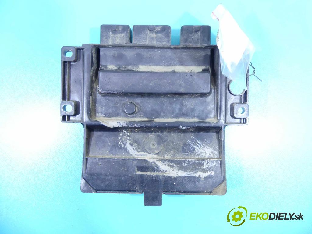 Nissan Almera N16 2000-2006 1.5 dci 82 HP manual 60 kW 1461 cm3 5- riadiaca jednotka motora 8200308214