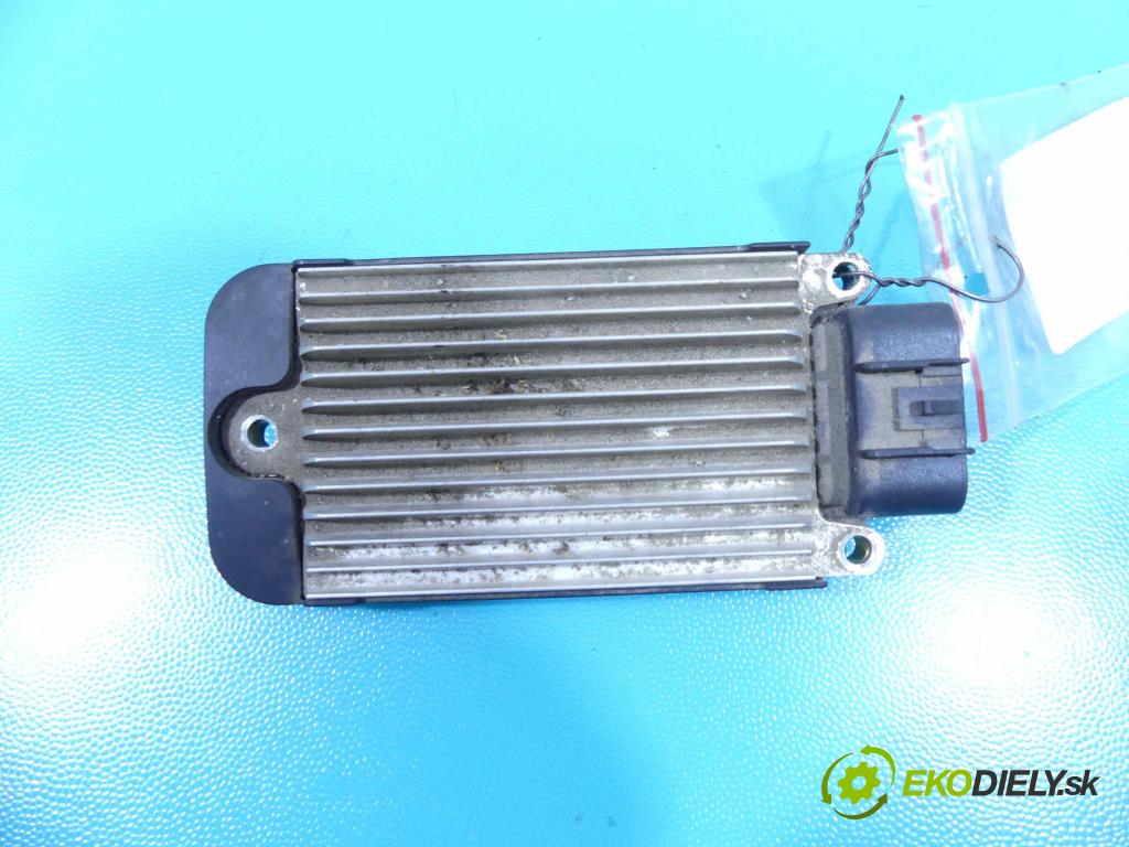 Opel Vectra C 2002-2008 2.2 16V 147 HP manual 108 kW 2198 cm3 4- modul riadiaca jednotka 12205719 (Ostatné)