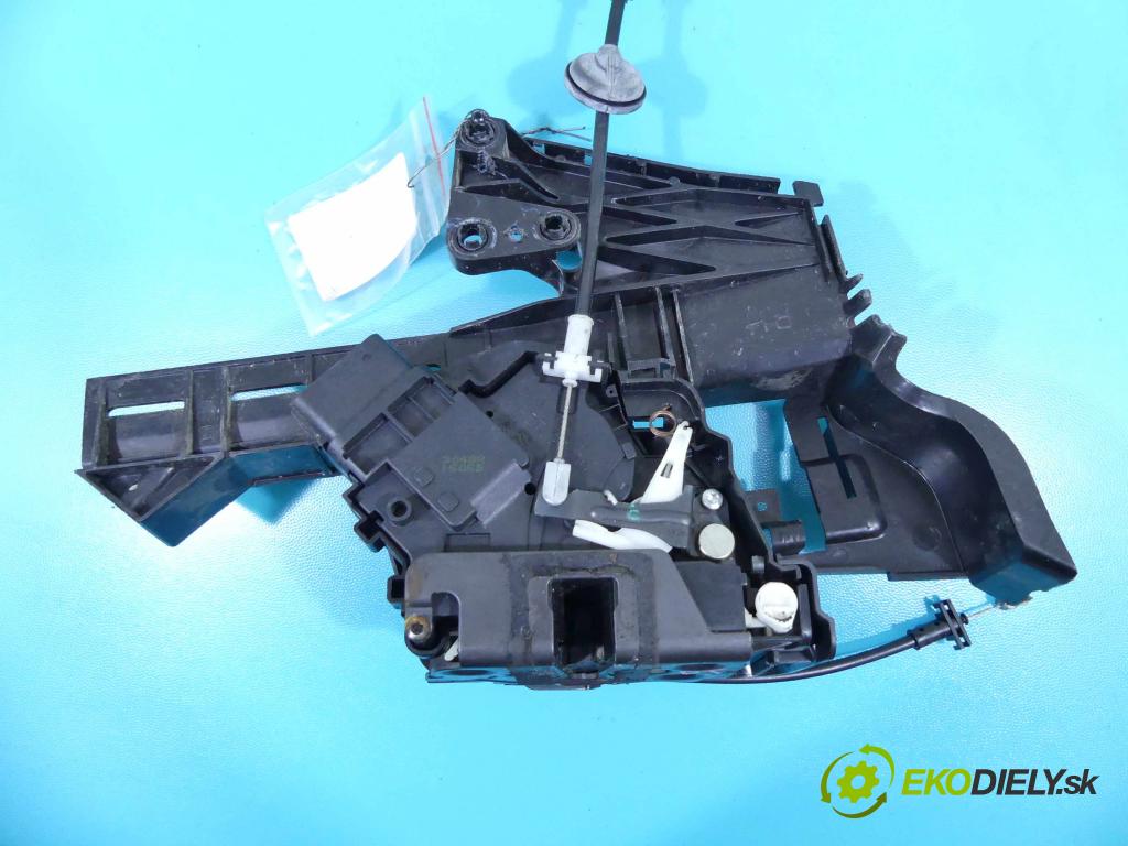 Ford Focus Mk2 2004-2011 1.8 tdci 116 hp manual 85 kW 1753 cm3 5- zámek zadní pravý 4M5A-A26412-BE