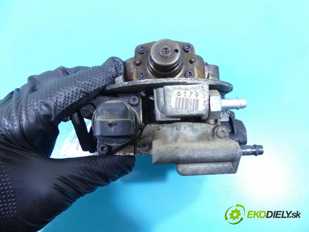 Opel Corsa B 1993-1999 1.4 60 HP manual 44 kW 1389 cm3 5- vstrekovač  (Karburátory)