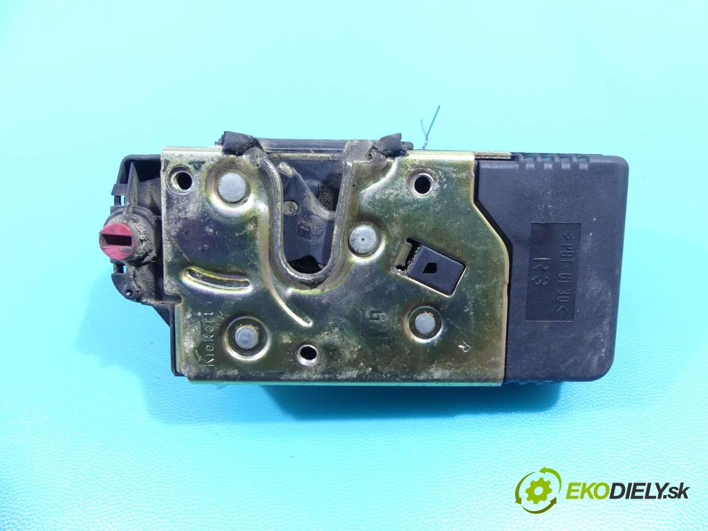 Opel Vectra B 1995-2002 1.6 16V 101 hp manual 74 kW 1598 cm3 5- zámek zadní pravý 90503996