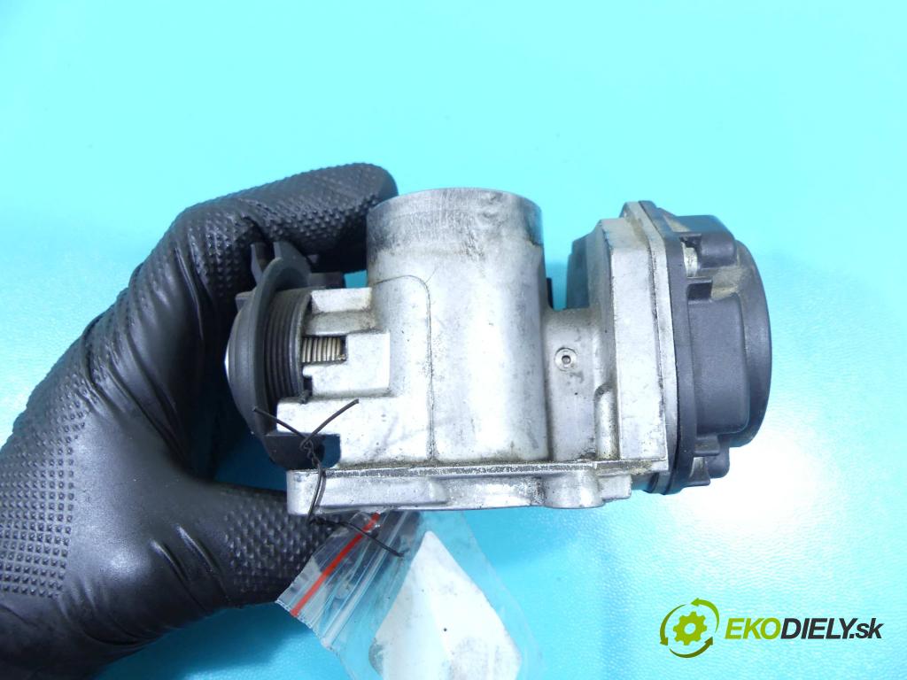 Vw Polo III 6N 1994-2001 1.4 60 HP manual 44 kW 1390 cm3 5- klapka 030133064F (Škrtiace klapky)