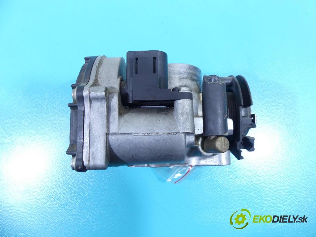 Vw Polo III 6N 1994-2001 1.4 60 HP manual 44 kW 1390 cm3 5- klapka 030133064F (Škrtiace klapky)