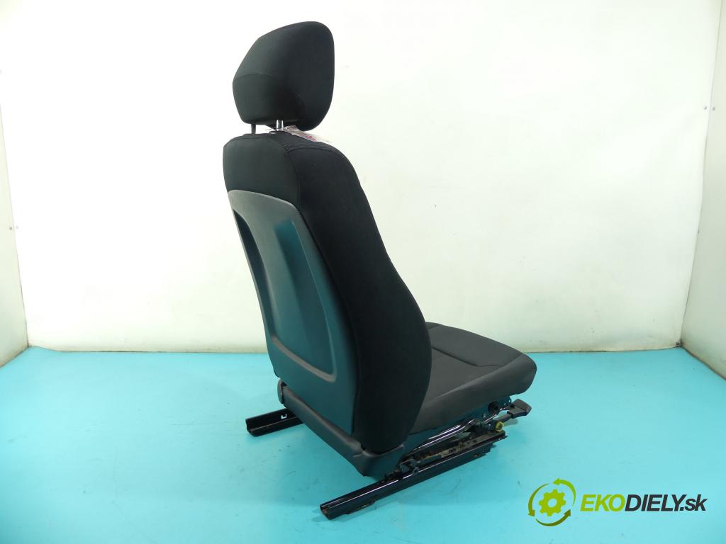 Bmw 1 F20 2011-2019 2.0d 116 HP manual 85 kW 1995 cm3 5- Sedačka ľavý  (Sedačky, sedadlá)