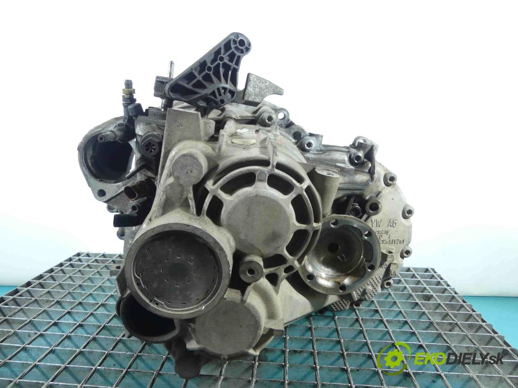 Vw Passat B8 2014 - 2.0 tdi 150 HP manual 110 kW 1968 cm3 5- prevodovka stupeň,rýchlosť manual QFZ