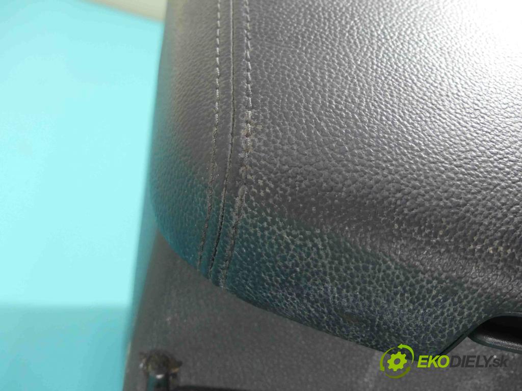 Kia Optima IV 2015-2020 2.0 16V 156 HP automatic 115 kW 1999 cm3 4- operadlo 84601-D4020FD4 (Lakťové opierky)