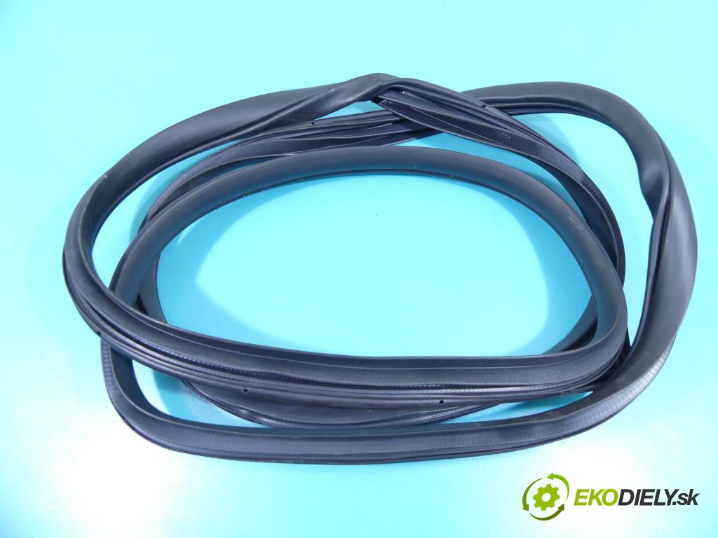 Kia Optima IV 2015-2020 2.0 16V 156 hp automatic 115 kW 1999 cm3 4- Těsnění: dveře zadní levé  (Ostatní)