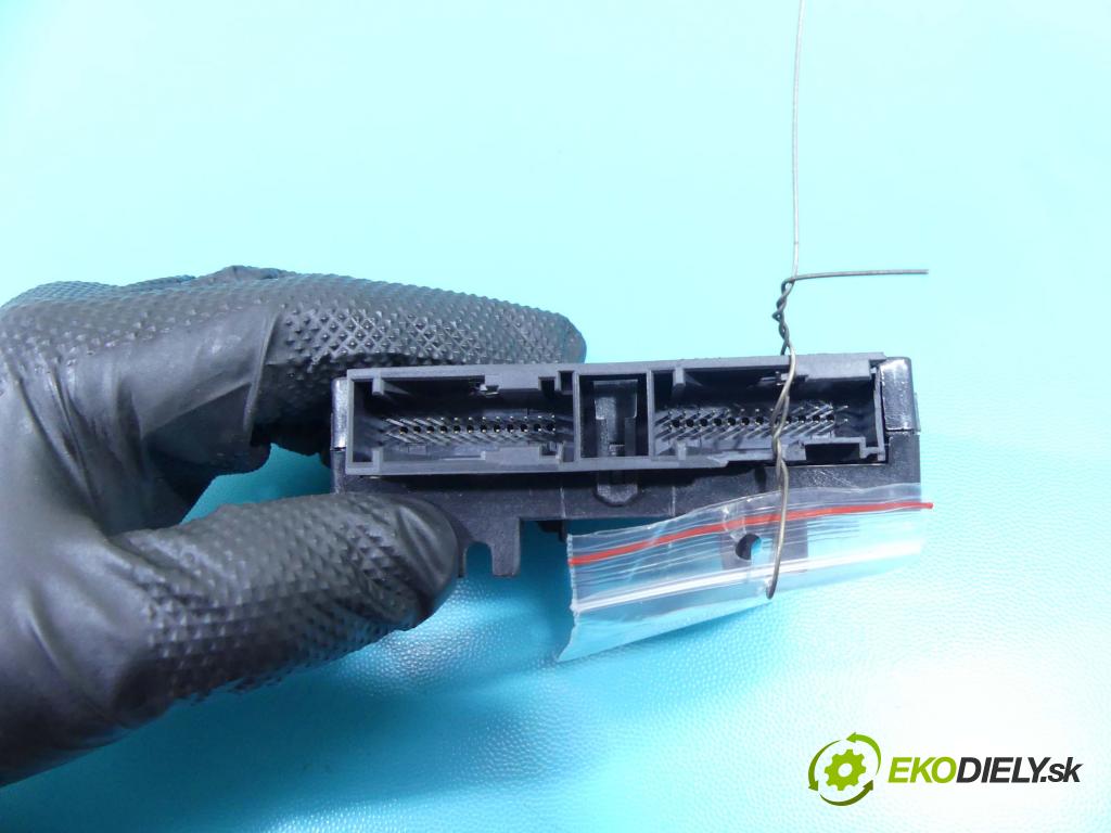 Bmw 1 F20 2011-2019 2.0d 116 HP manual 85 kW 1995 cm3 5- modul riadiaca jednotka 9301308 (Ostatné)