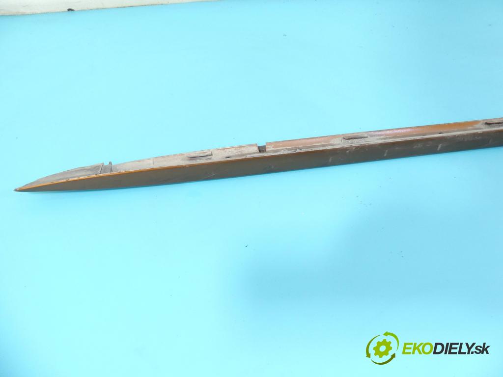 Audi A5 8T 2007-2016 3.0 V6 TDI 239KM automatic 176 kW 2967 cm3 5- lišta práh: pravé 8T8854932 (Prahová lišta)