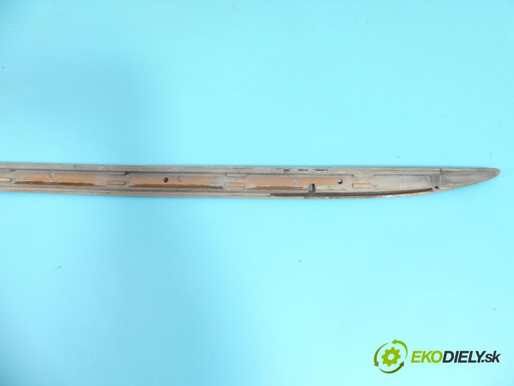 Audi A5 8T 2007-2016 3.0 V6 TDI 239KM automatic 176 kW 2967 cm3 5- lišta práh: pravé 8T8854932 (Prahová lišta)