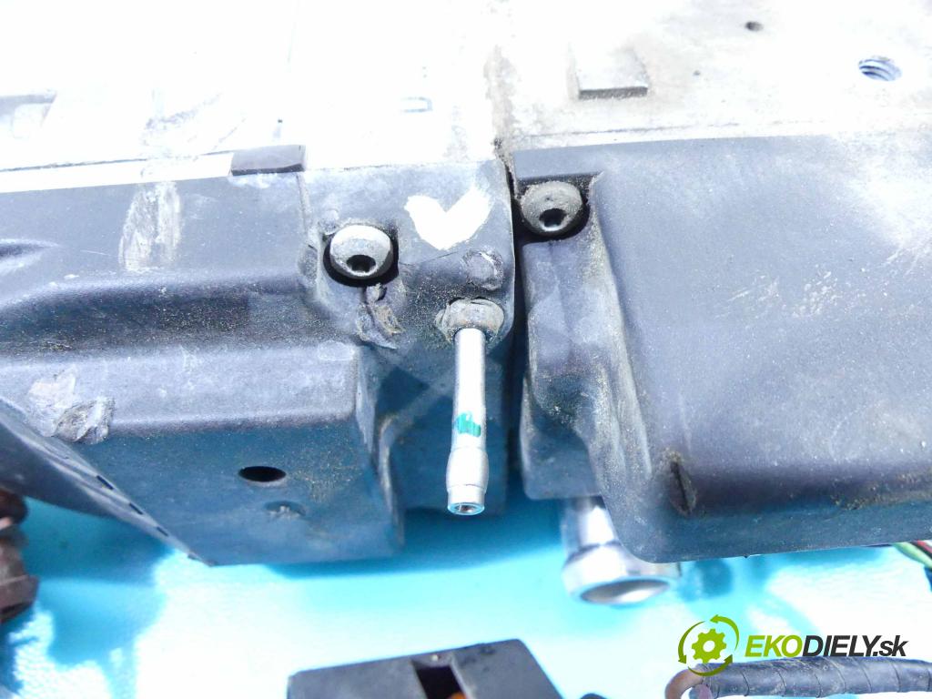 Audi A5 8T 2007-2016 3.0 V6 TDI 239KM automatic 176 kW 2967 cm3 5- Webasto 4H0265105E (Webasto ohřívače)