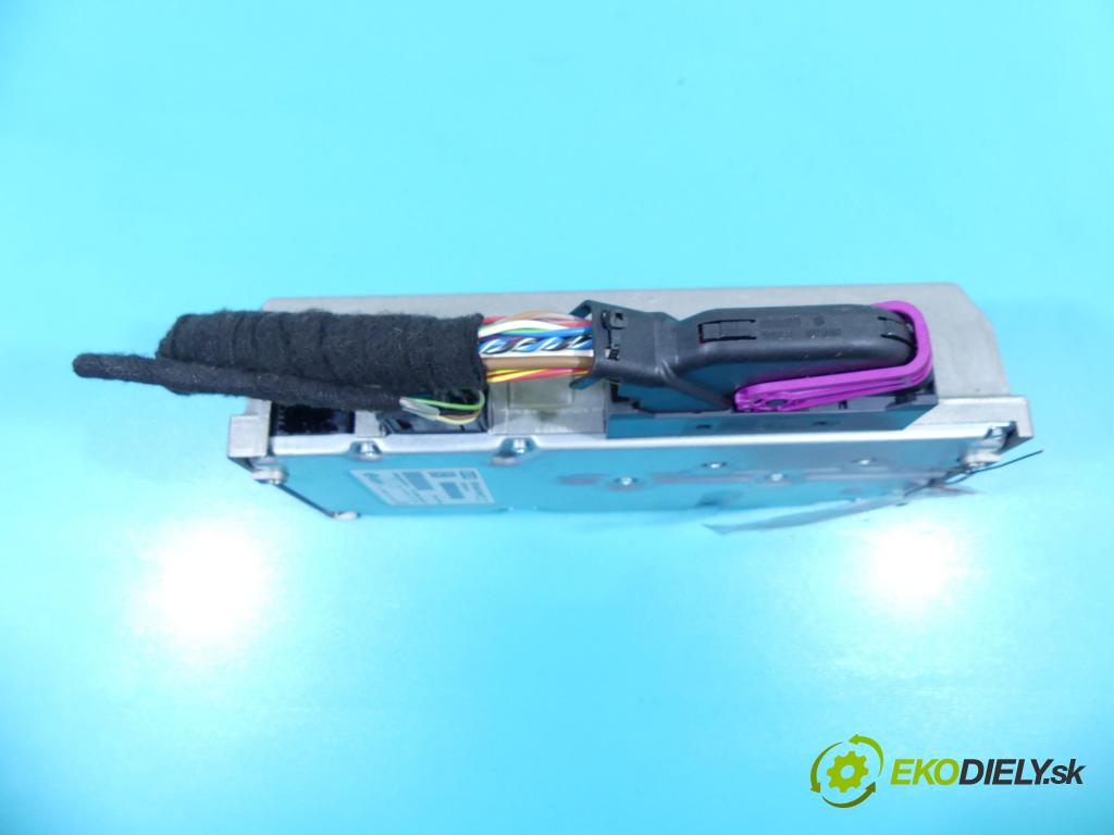 Audi A5 8T 2007-2016 3.0 V6 TDI 239KM automatic 176 kW 2967 cm3 5- Zesilovač: 8T0035223AN (Zosilňovače)