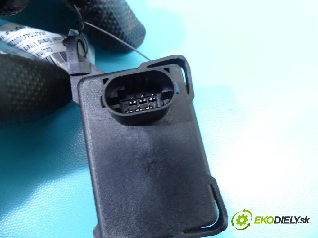 Suzuki Grand Vitara II 2005-2014 1.9 DDiS 129 HP manual 95 kW 1870 cm3 5- snímač ESP 33945-65J00