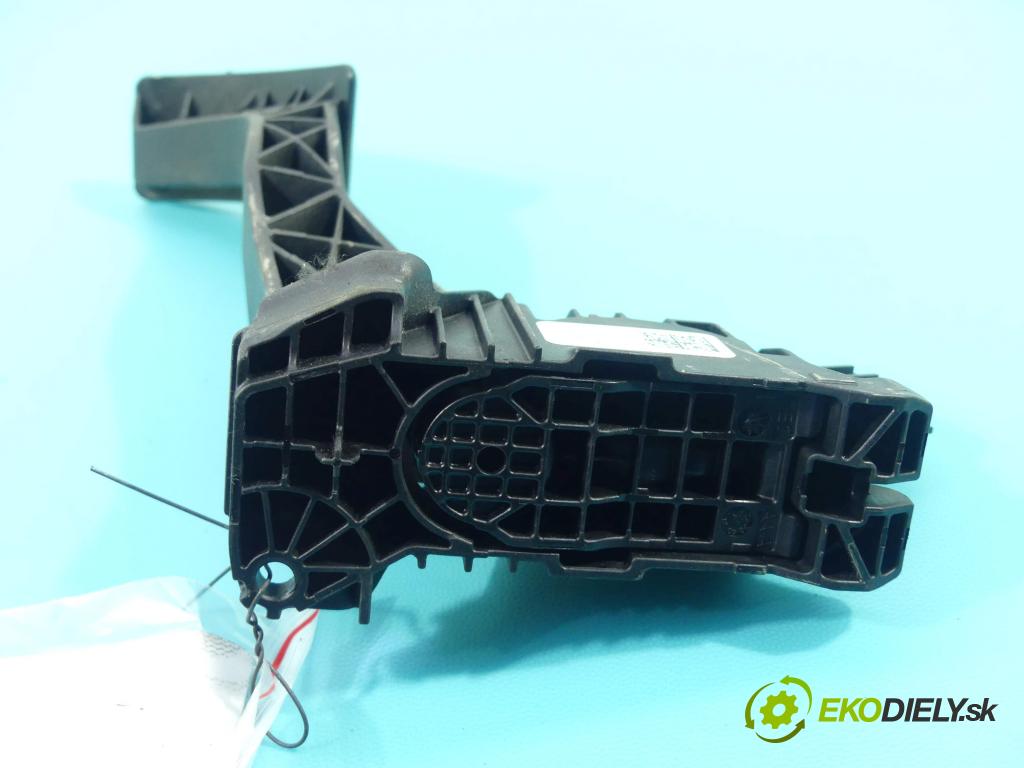 Skoda Octavia III 2013- 1.4 tsi 140 HP manual 103 kW 1395 cm3 5- pedále 5Q1721503H (Pedále)