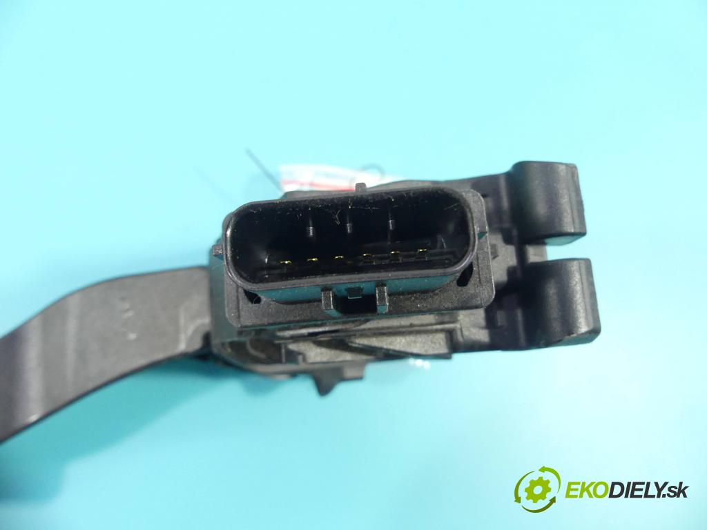 Skoda Octavia III 2013- 1.4 tsi 140 HP manual 103 kW 1395 cm3 5- pedále 5Q1721503H (Pedále)