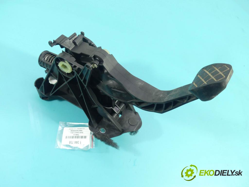 Skoda Octavia III 2013- 1.4 tsi 140 HP manual 103 kW 1395 cm3 5- pedále 5Q1721059EQ (Pedále)