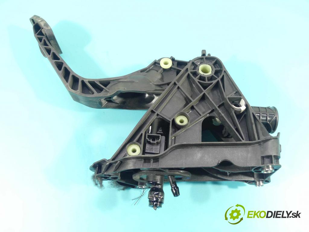 Skoda Octavia III 2013- 1.4 tsi 140 HP manual 103 kW 1395 cm3 5- pedále 5Q1721059EQ (Pedále)