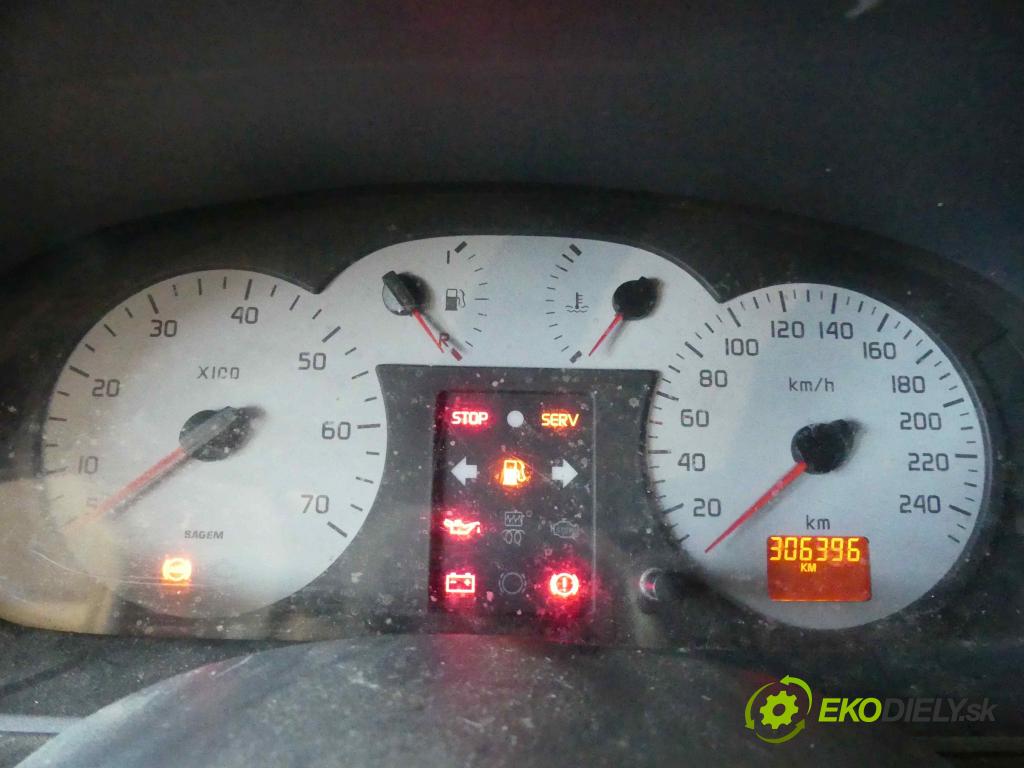 Renault Megane I 1995-2003 1.6 16V 107 HP manual 79 kW 1598 cm3 2- prístrojovka/ budíky P7700428718A (Prístrojové dosky, displeje)