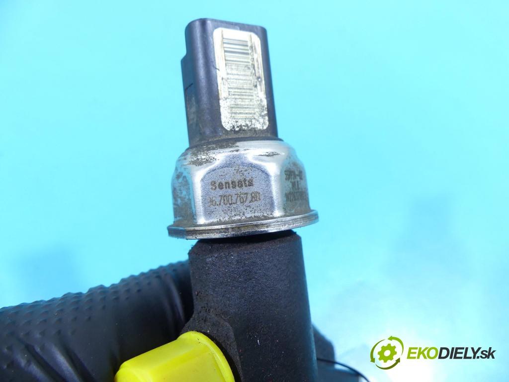 Citroen C3 II 2009-2016 1.4 hdi 68 HP manual 50 kW 1398 cm3 5- lišta vstrekovacia 9685297580 (Vstrekovacie lišty)