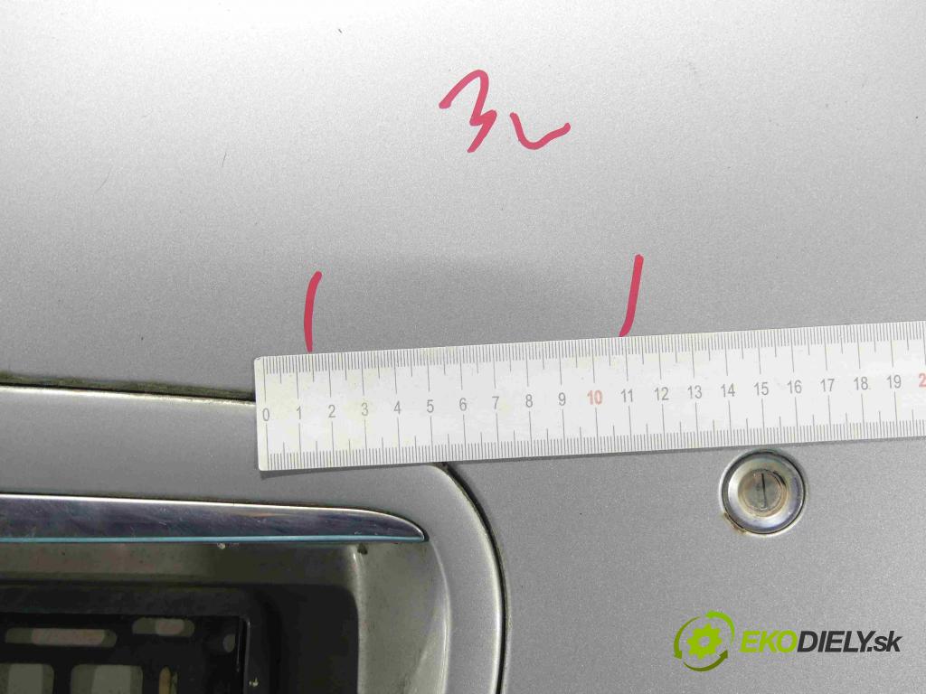 Hyundai Trajet 2.0 crdi 114 hp manual 84 kW 1991 cm3 5- zadní kufrové dveře  (Zadní kapoty)