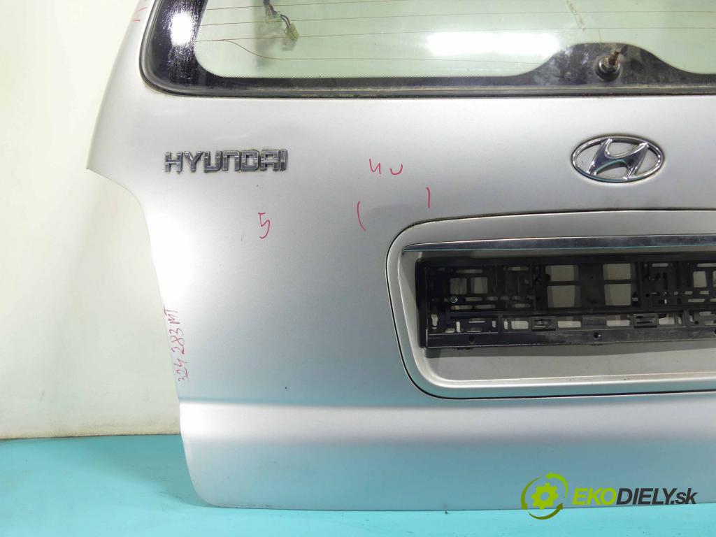 Hyundai Trajet 2.0 crdi 114 hp manual 84 kW 1991 cm3 5- zadní kufrové dveře  (Zadní kapoty)