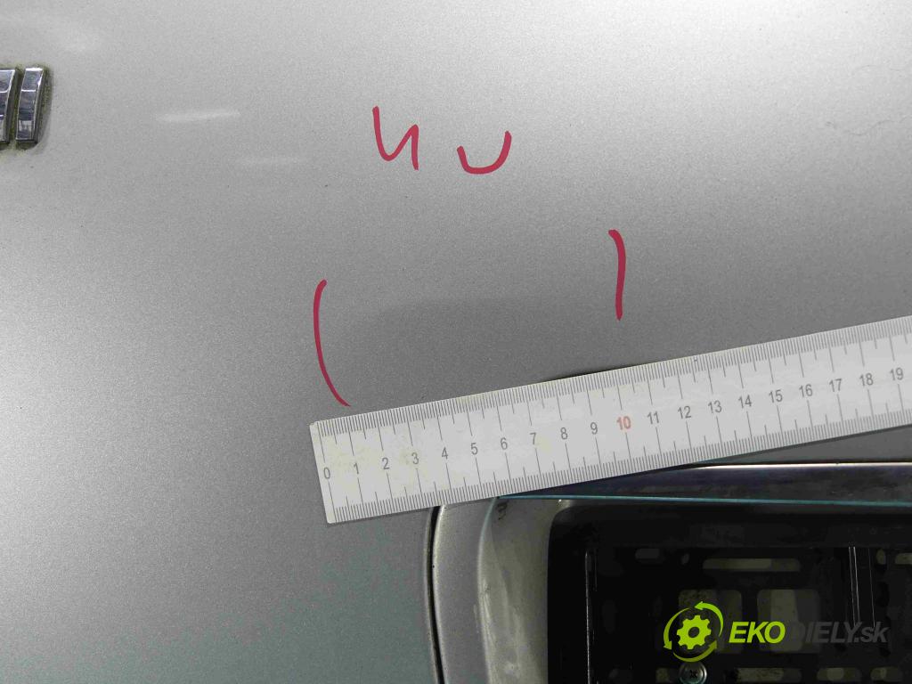 Hyundai Trajet 2.0 crdi 114 hp manual 84 kW 1991 cm3 5- zadní kufrové dveře  (Zadní kapoty)