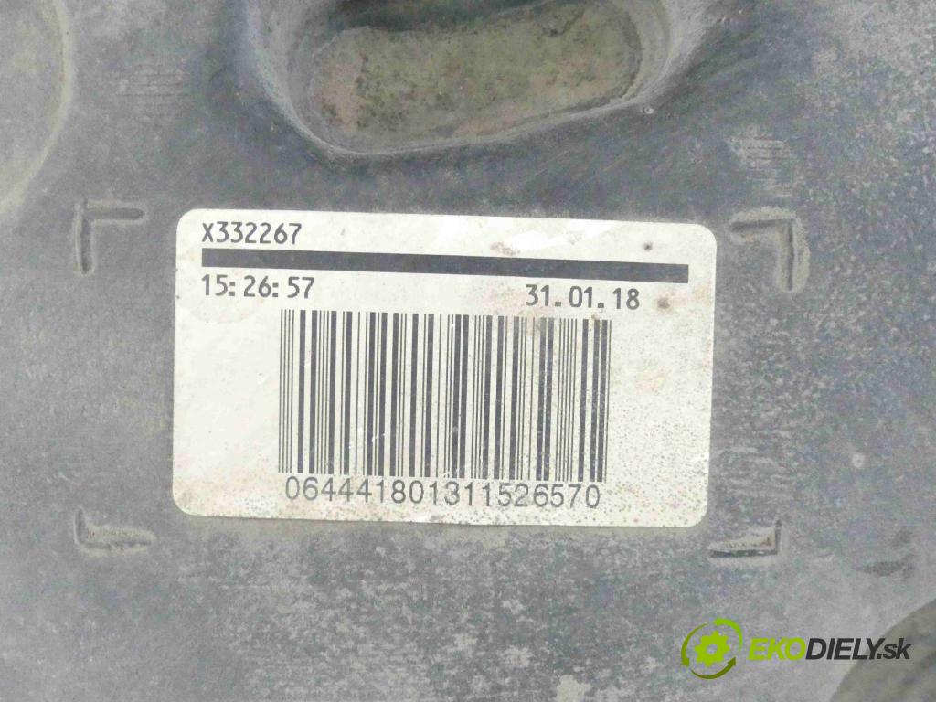 Toyota Auris II 2012-2018 1.6 16V 132  HP manual 97 kW 1598 cm3 5- Nádrž: palivo  (Nádrže)
