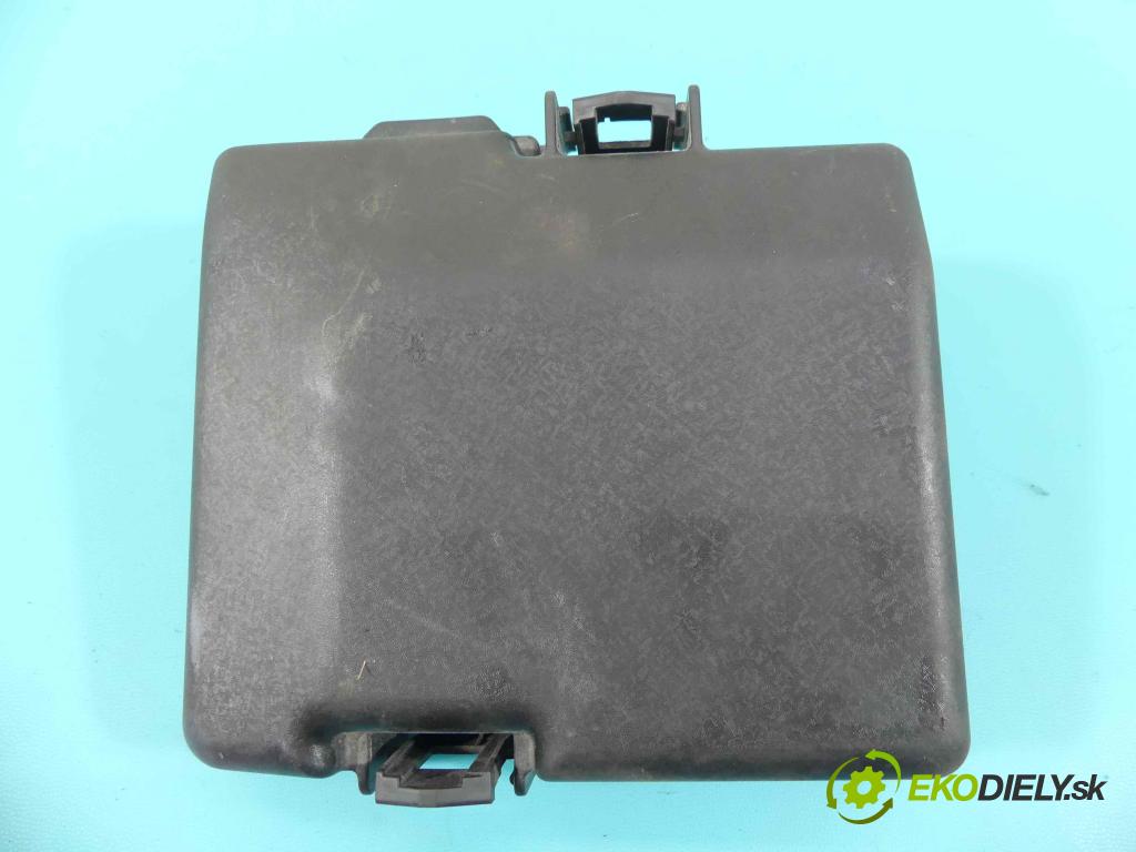 Kia Optima IV 2015-2020 2.0 16V 156 hp automatic 115 kW 1999 cm3 4- skříňka pojistková 91230-A8360 (Pojistkové skříňky)