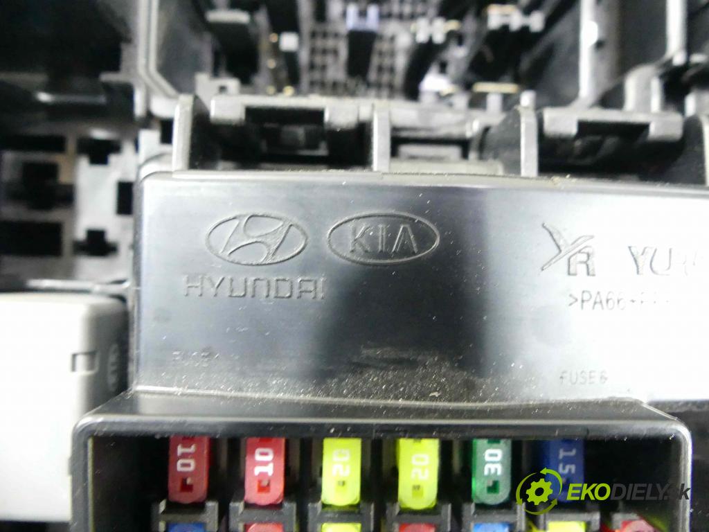 Kia Optima IV 2015-2020 2.0 16V 156 hp automatic 115 kW 1999 cm3 4- skříňka pojistková 91230-A8360 (Pojistkové skříňky)